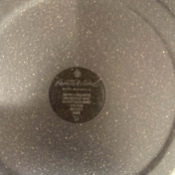 EUC SET OF 4 LIKE NEW HEARTH & HAND HOLIDAY PLAID 8.5” bamboo melamine plates - Picture 2 of 3